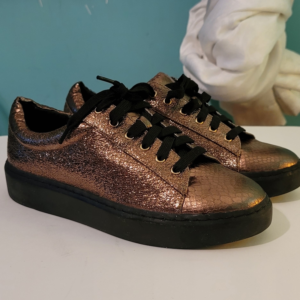 Design lab lord and taylor sneakers